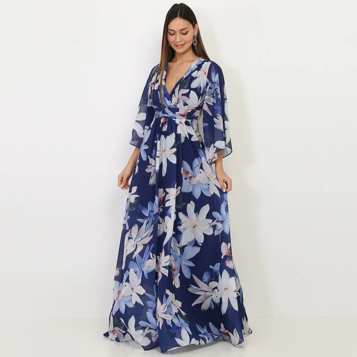 Sale La Modeuse Robe longue plissée à fleurs BleuMarine