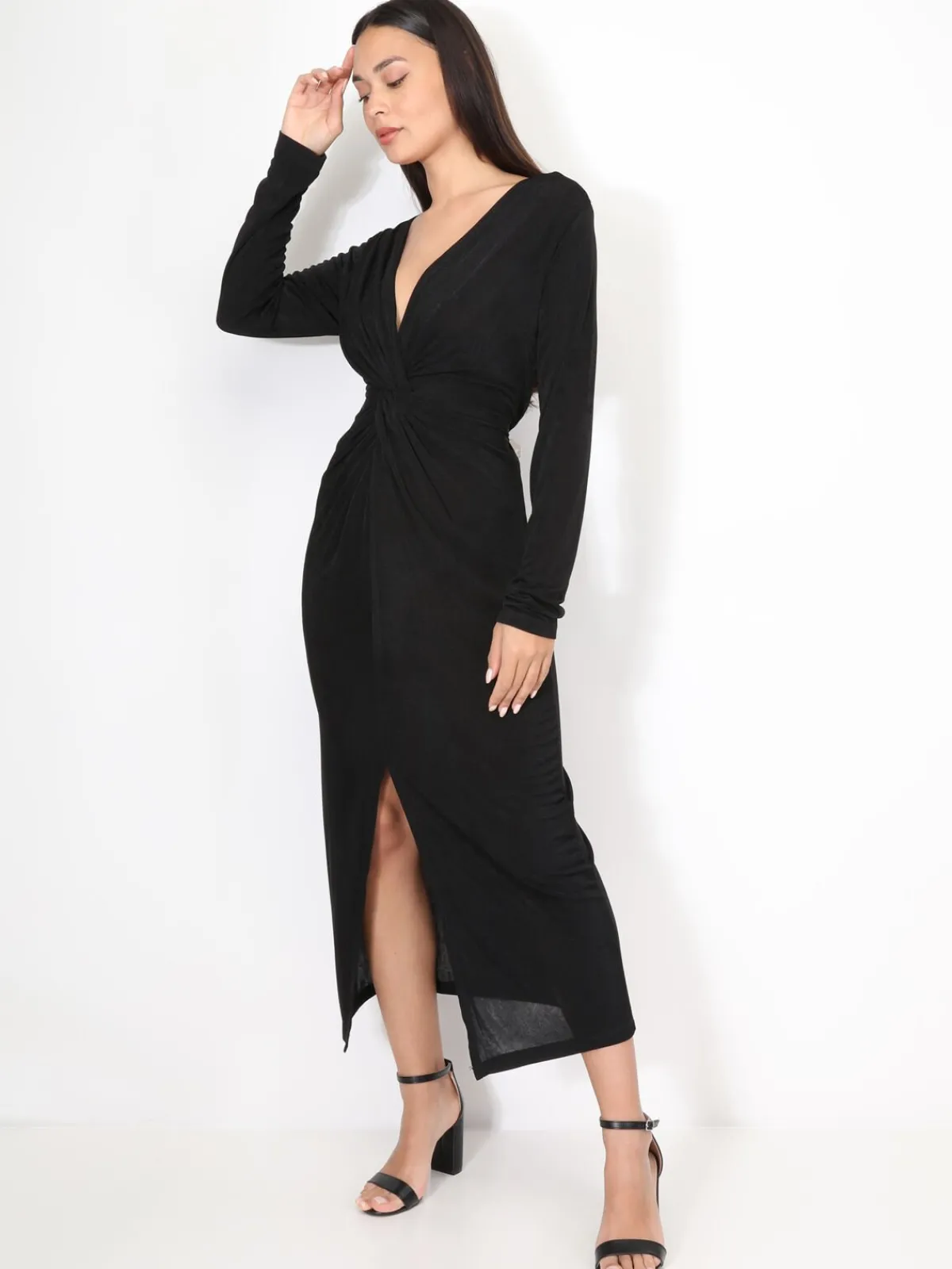 Discount La Modeuse Robe longue torsadée et fendue Noir