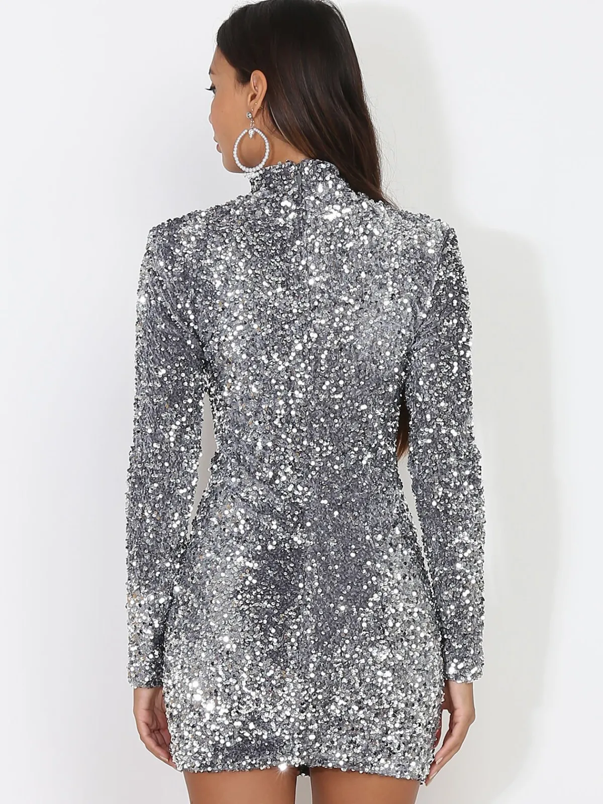 Outlet La Modeuse Robe moulante à sequins Gris
