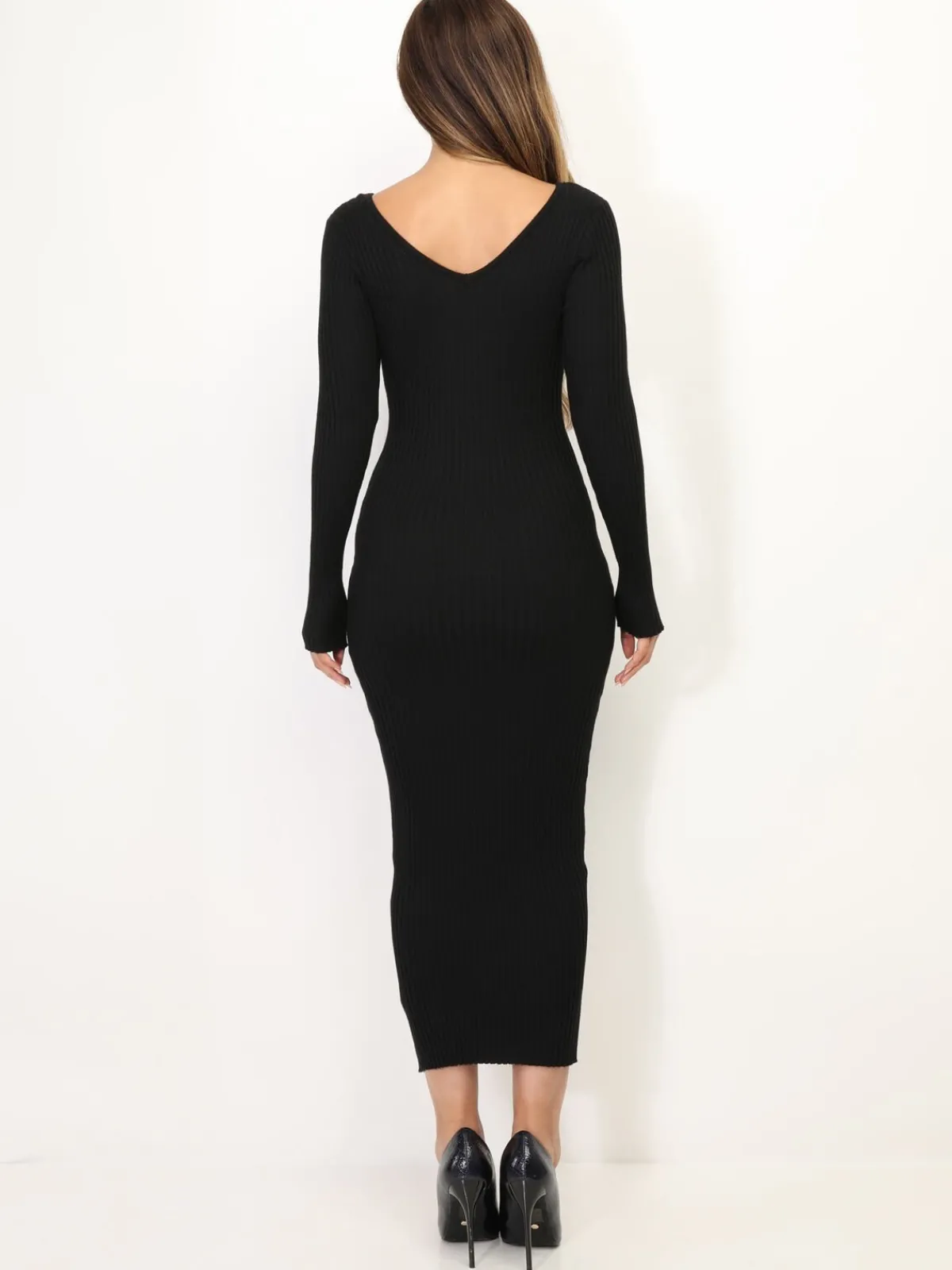 Sale La Modeuse Robe pull longue côtelée à col V Noir