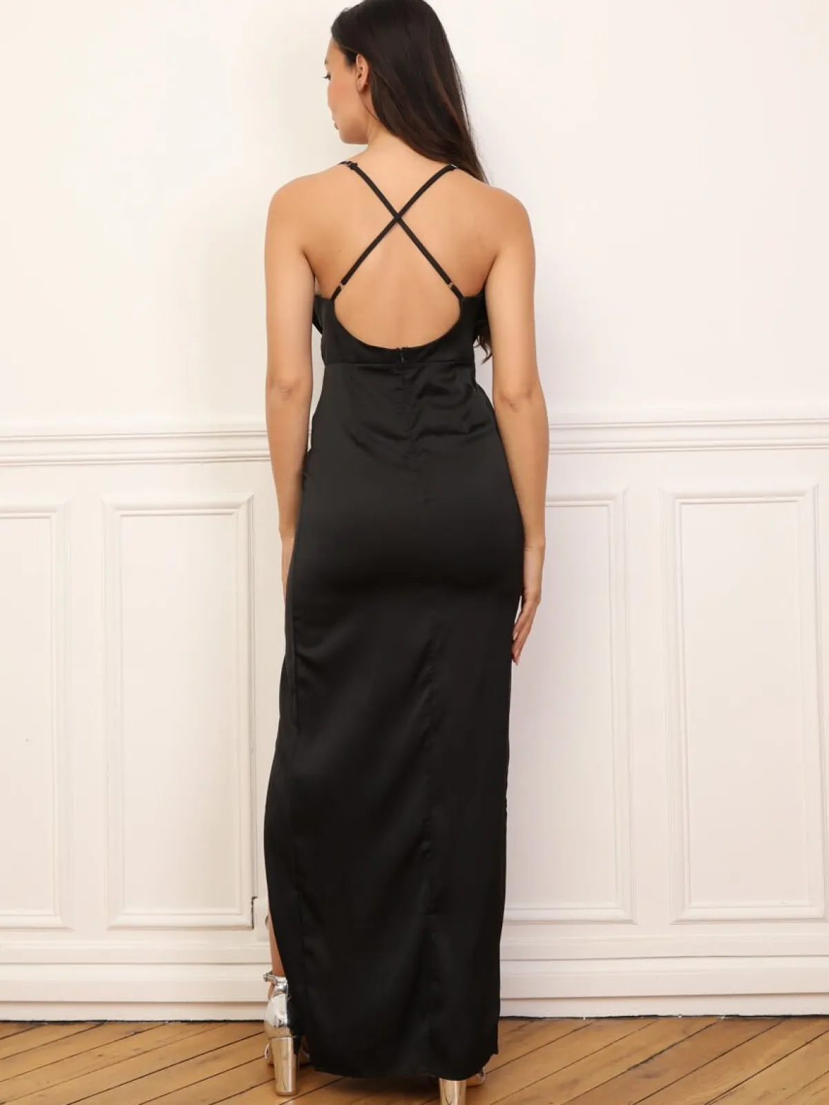 La Modeuse Robe satinée à col bénitier drapé Noir