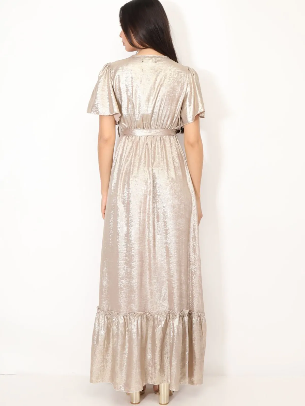 La Modeuse Robe scintillante à volants Beige