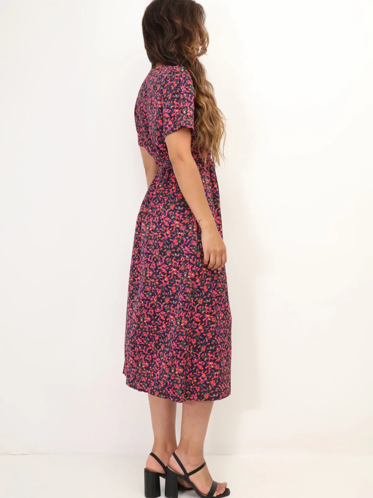 Clearance La Modeuse Robe style portefeuille à petites fleurs Fuchsia