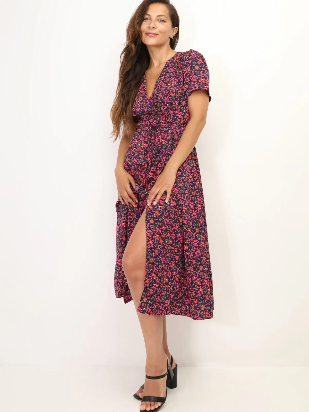 Clearance La Modeuse Robe style portefeuille à petites fleurs Fuchsia