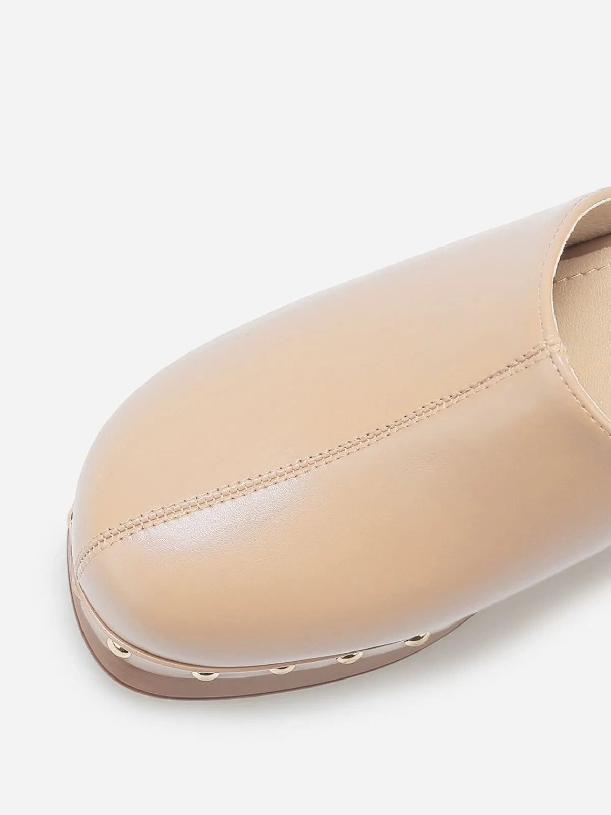 Sale La Modeuse Sabots à talon et clous Nude