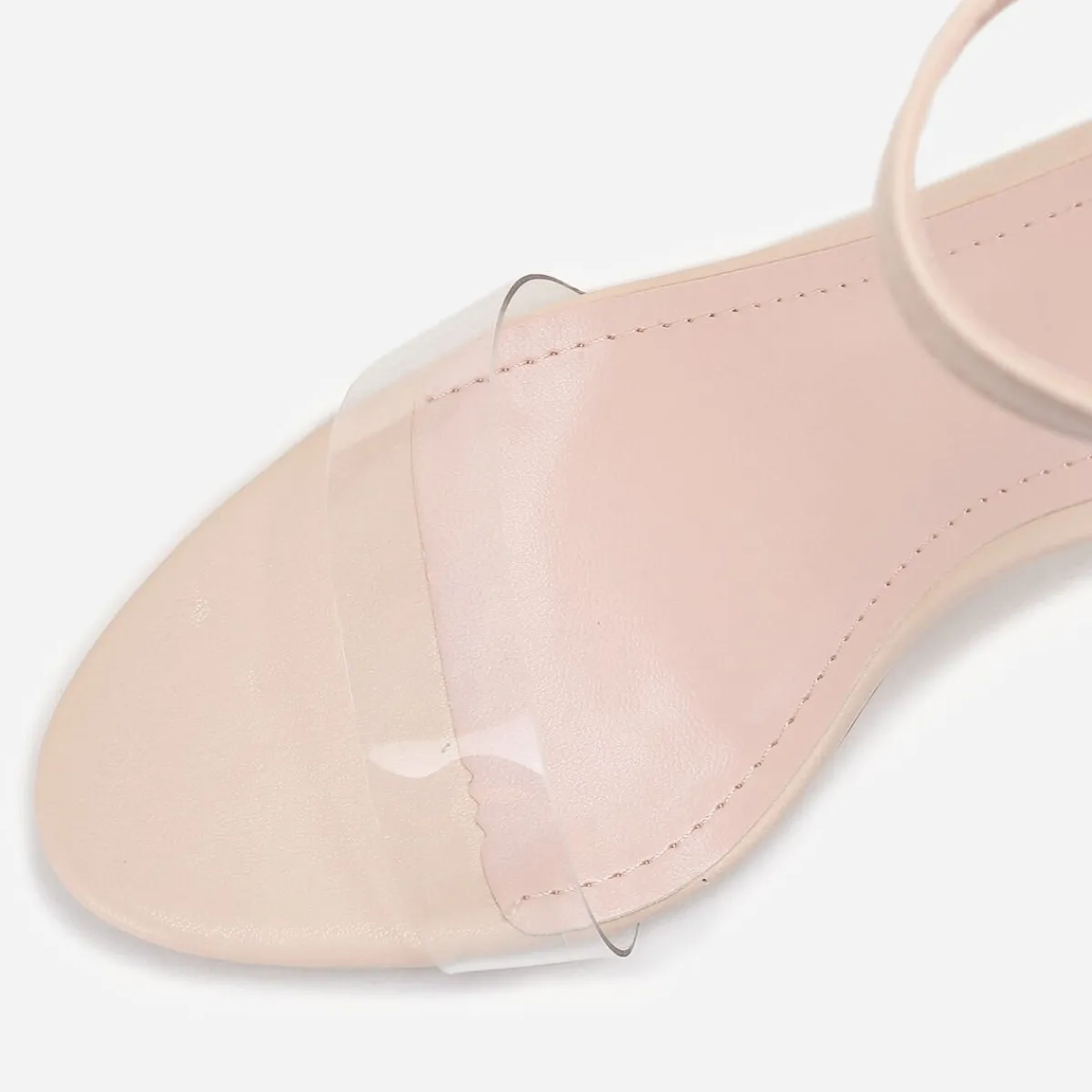 Outlet La Modeuse Sandales à bride e et talon carrés Transparent
