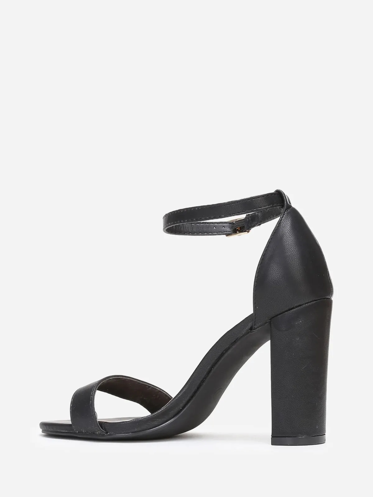 Discount La Modeuse Sandales à talon et double brides Noir