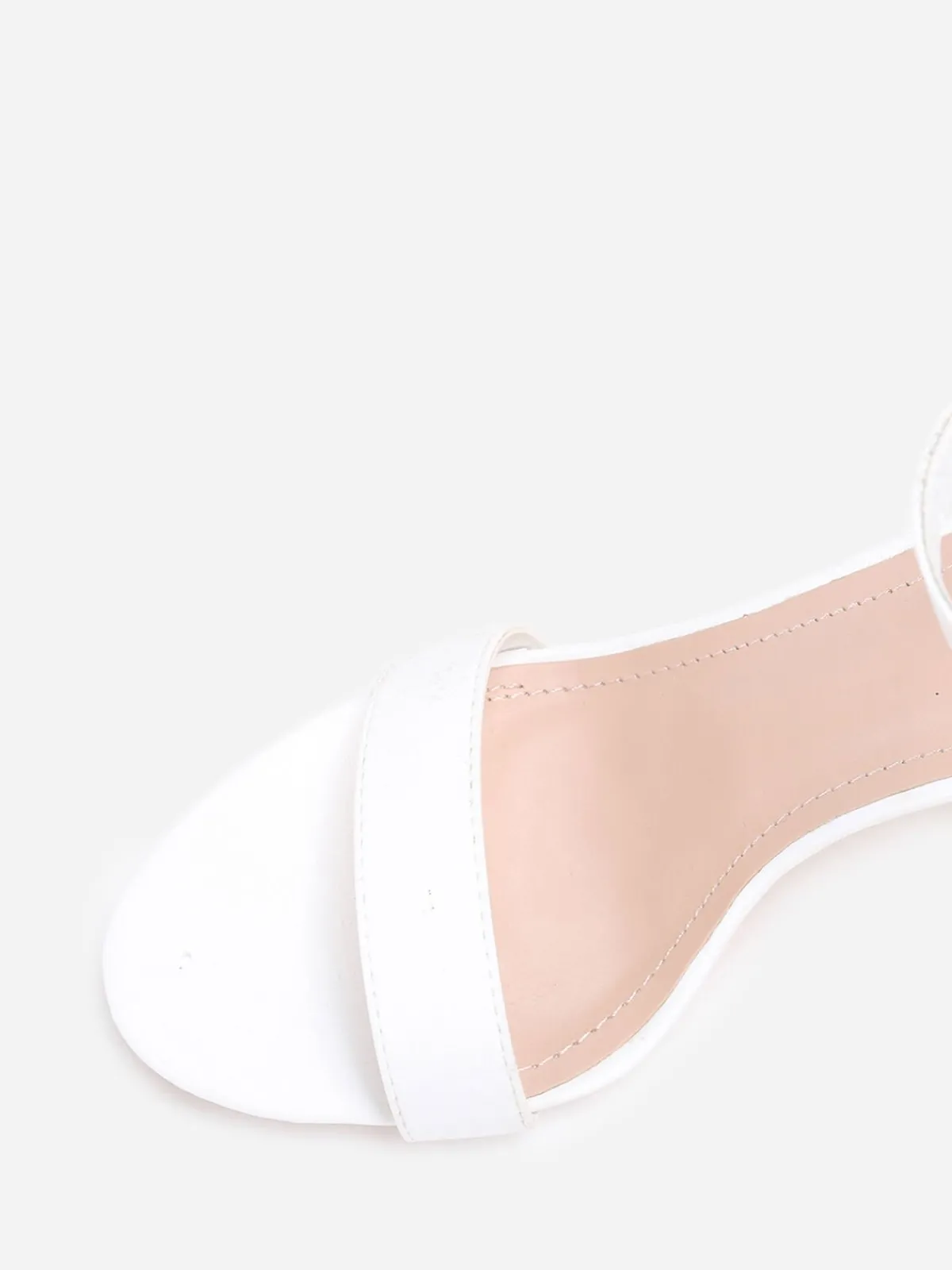 New La Modeuse Sandales à talon et double brides Blanc