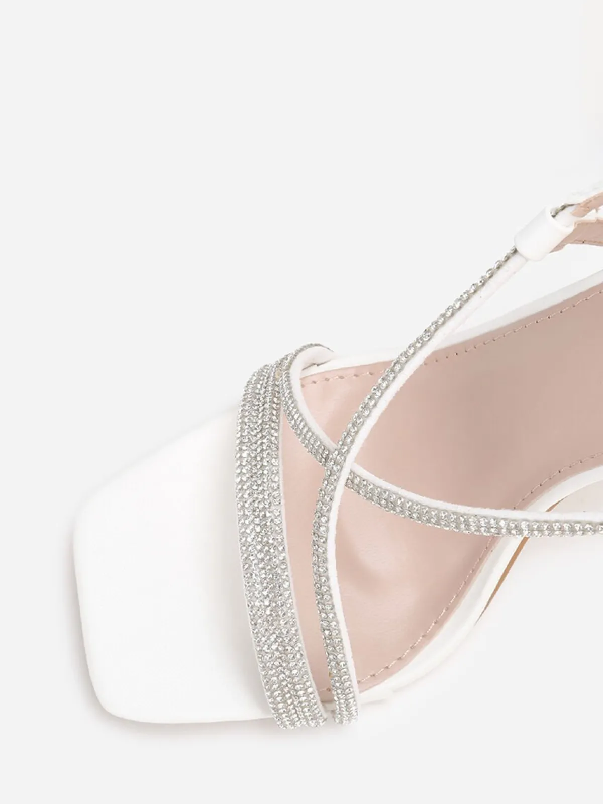 Clearance La Modeuse Sandales à talon fin et brides en strass Blanc
