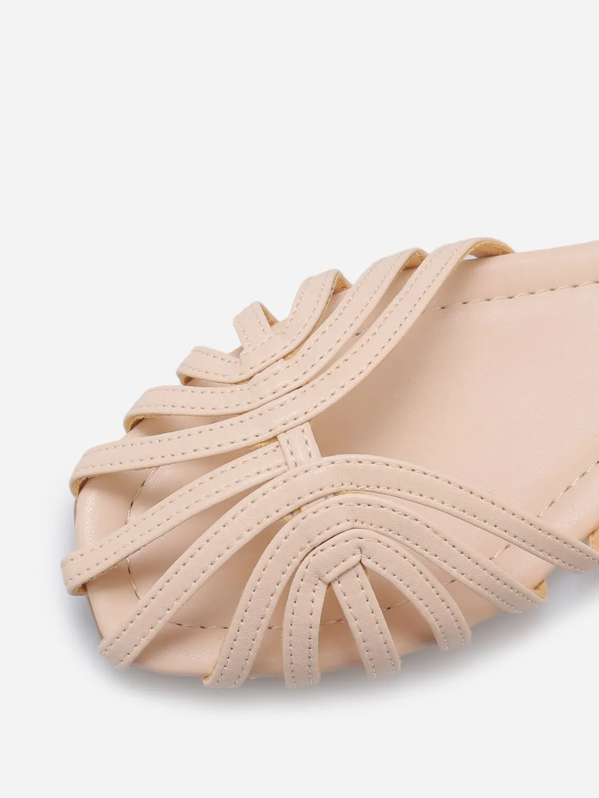 La Modeuse Sandales ajourées à fines brides Beige