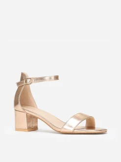 Discount La Modeuse Sandales en simili à petit talon Dorérose