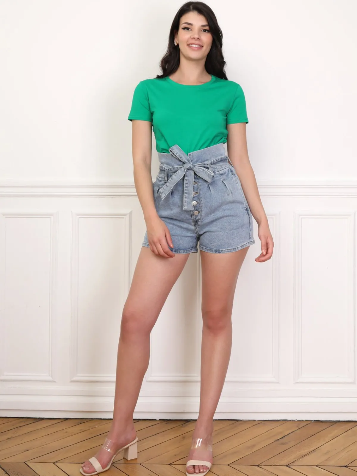 Best La Modeuse Short en jeans à ceinture et boutons Bleu