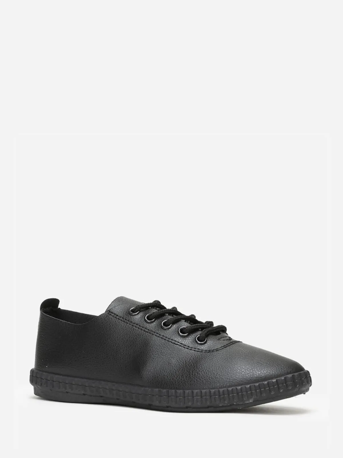 La Modeuse Tennis en simili avec semelle en relief Noir
