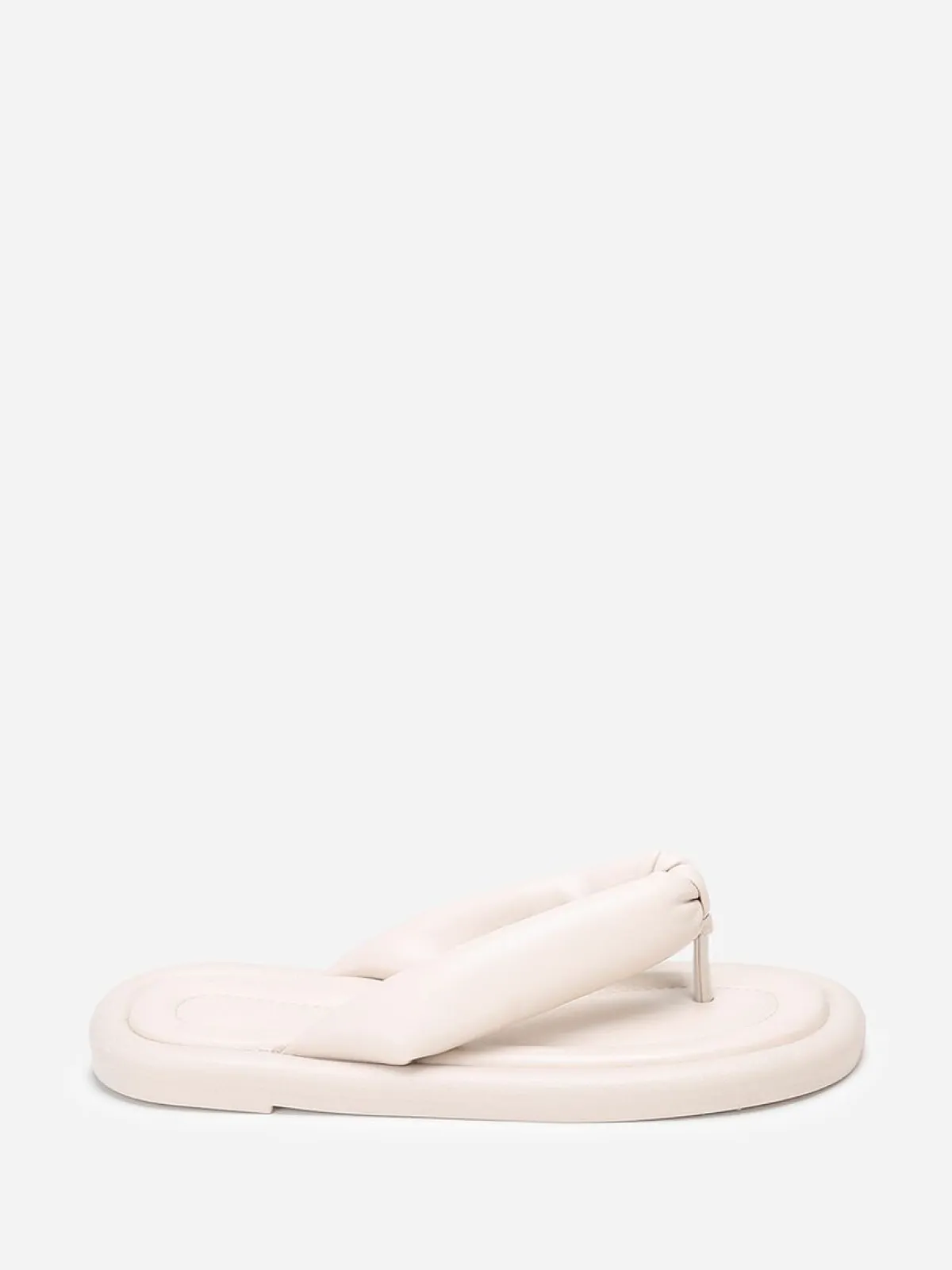 Sale La Modeuse Tongs en simili à bride arrondie et matelassée Beige