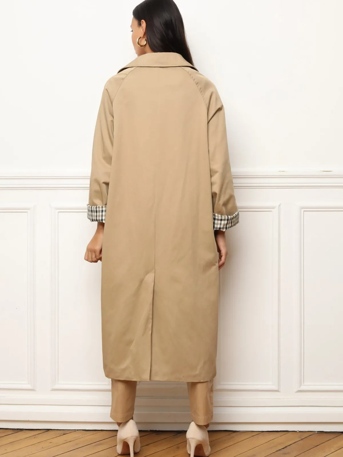 New La Modeuse Trench oversize avec doublure à carreaux Camel
