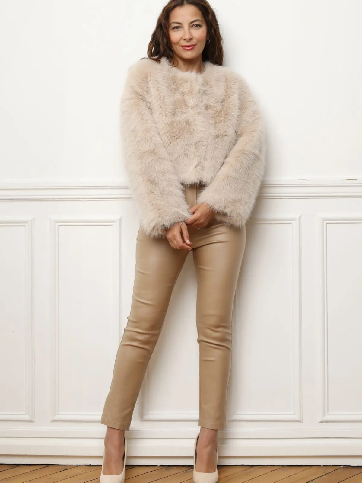 Best La Modeuse Veste courte en fausse fourrure Beige